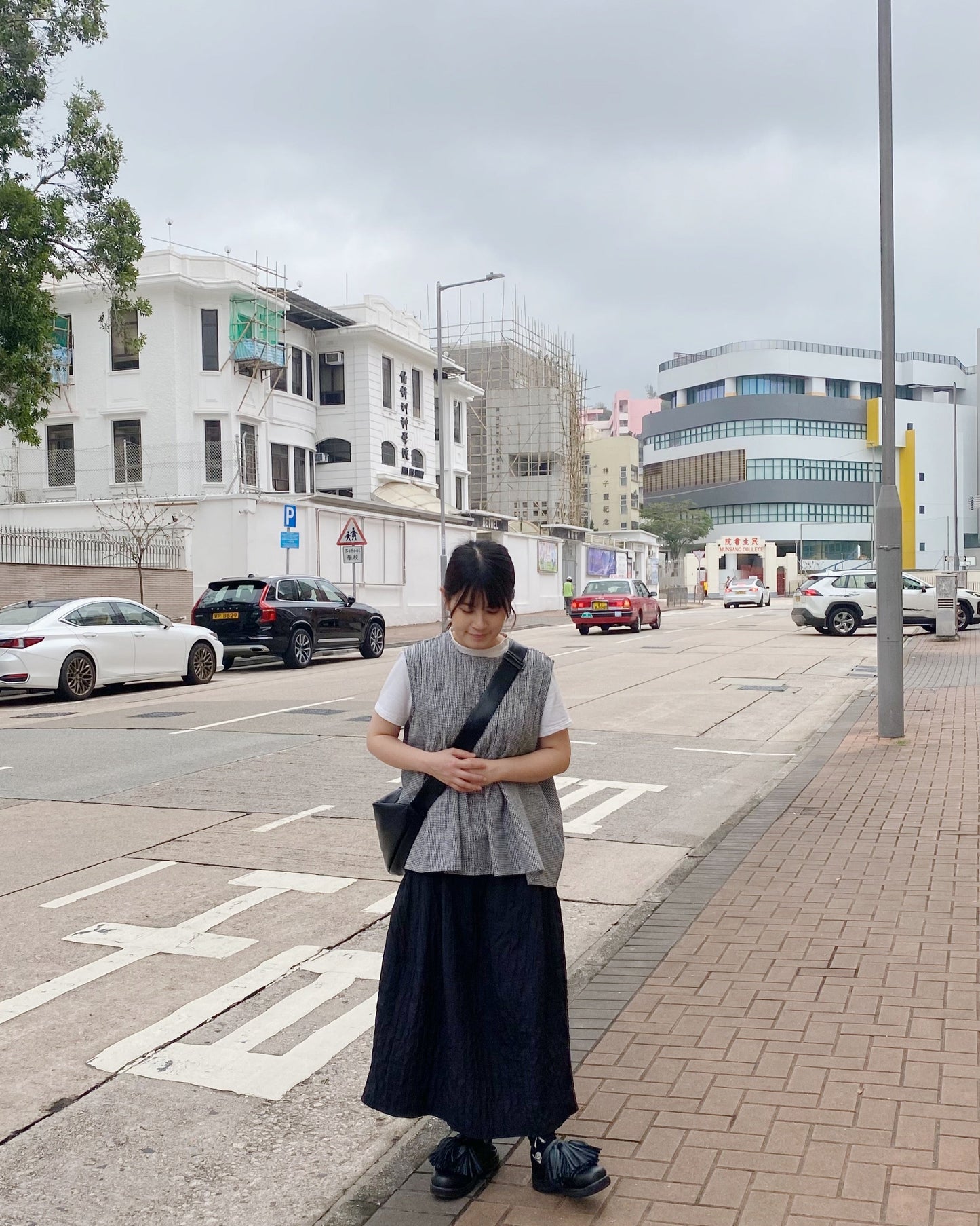 LO 重工壓摺格背心