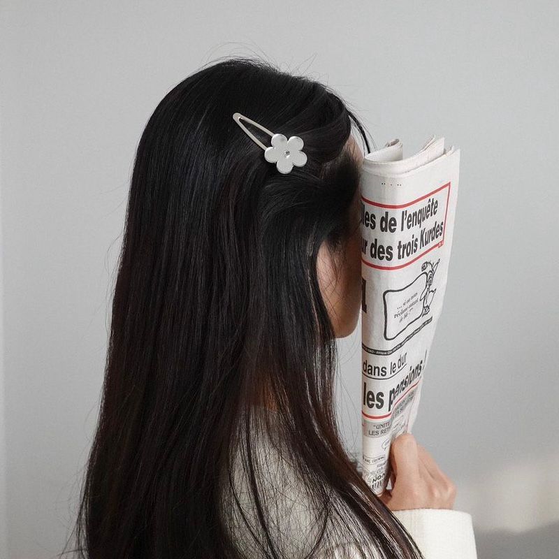 KR mirror fafa hair clip