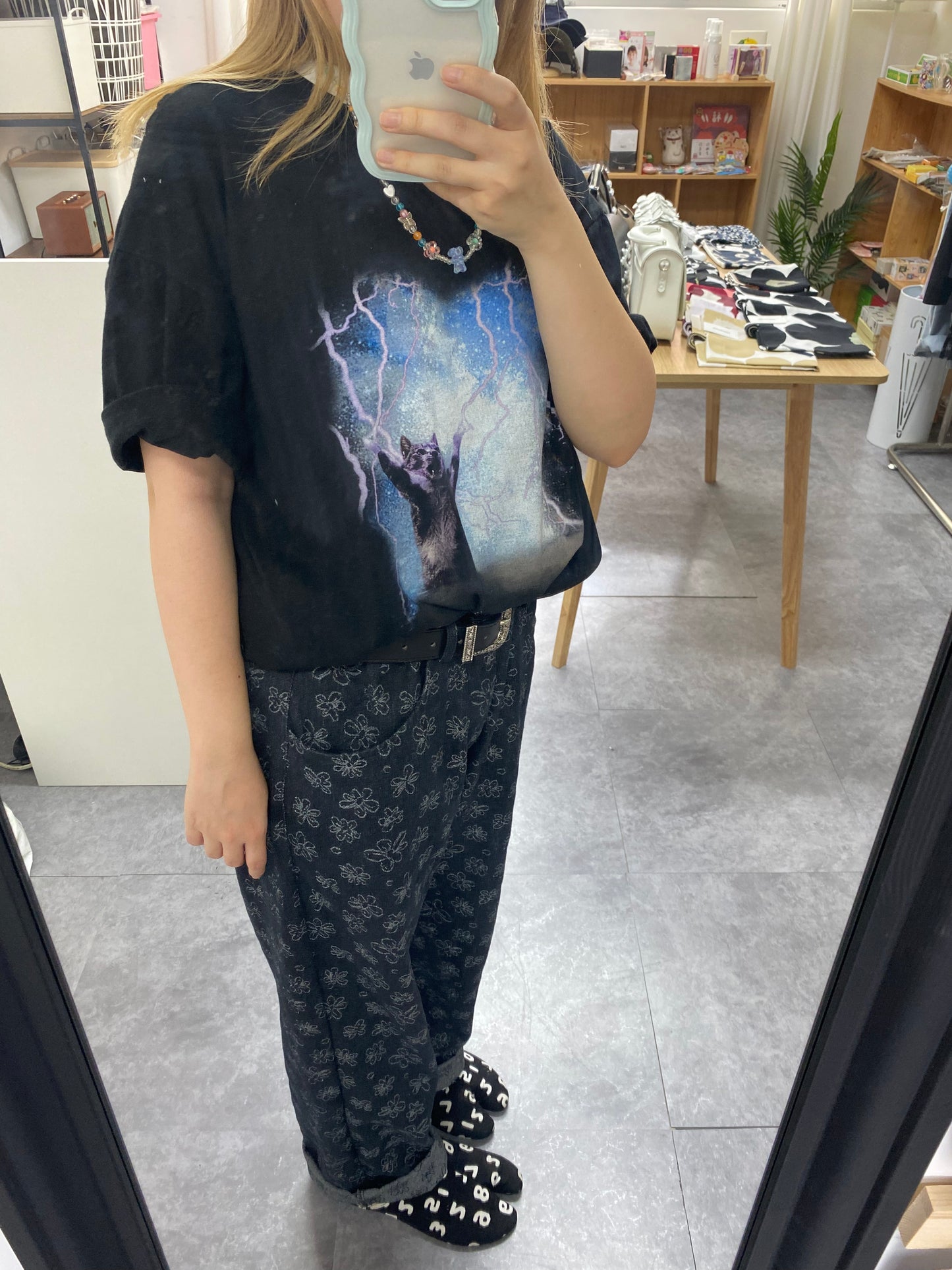 KR embroidered flower pants