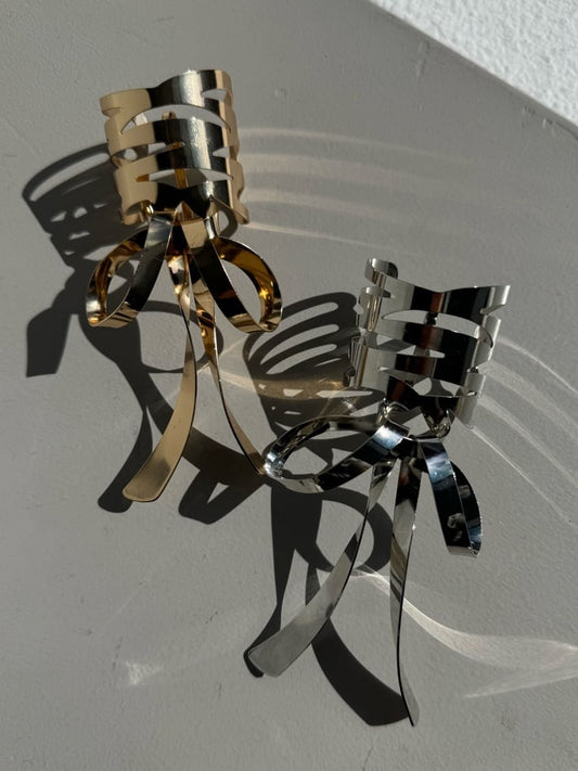 Metal ribbon hair clip