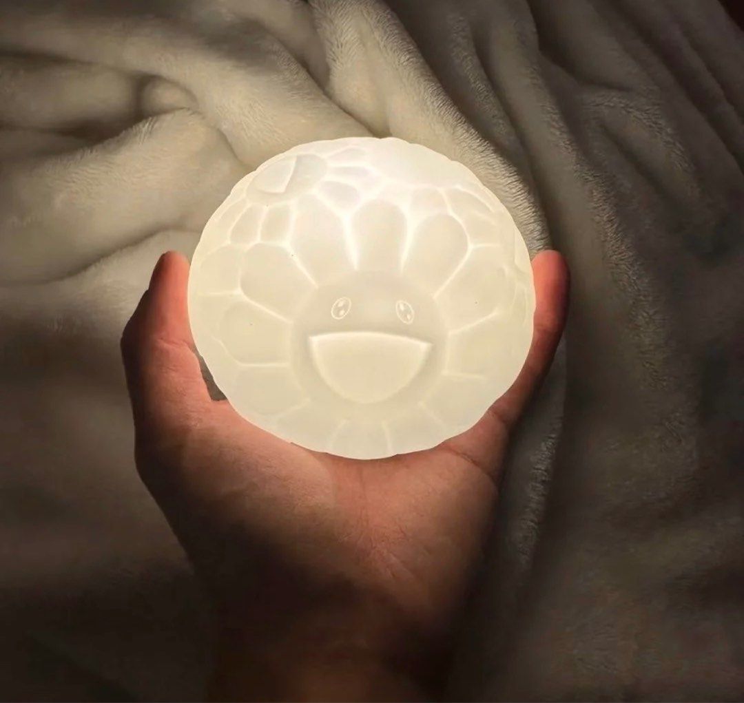 村上隆花花波波燈