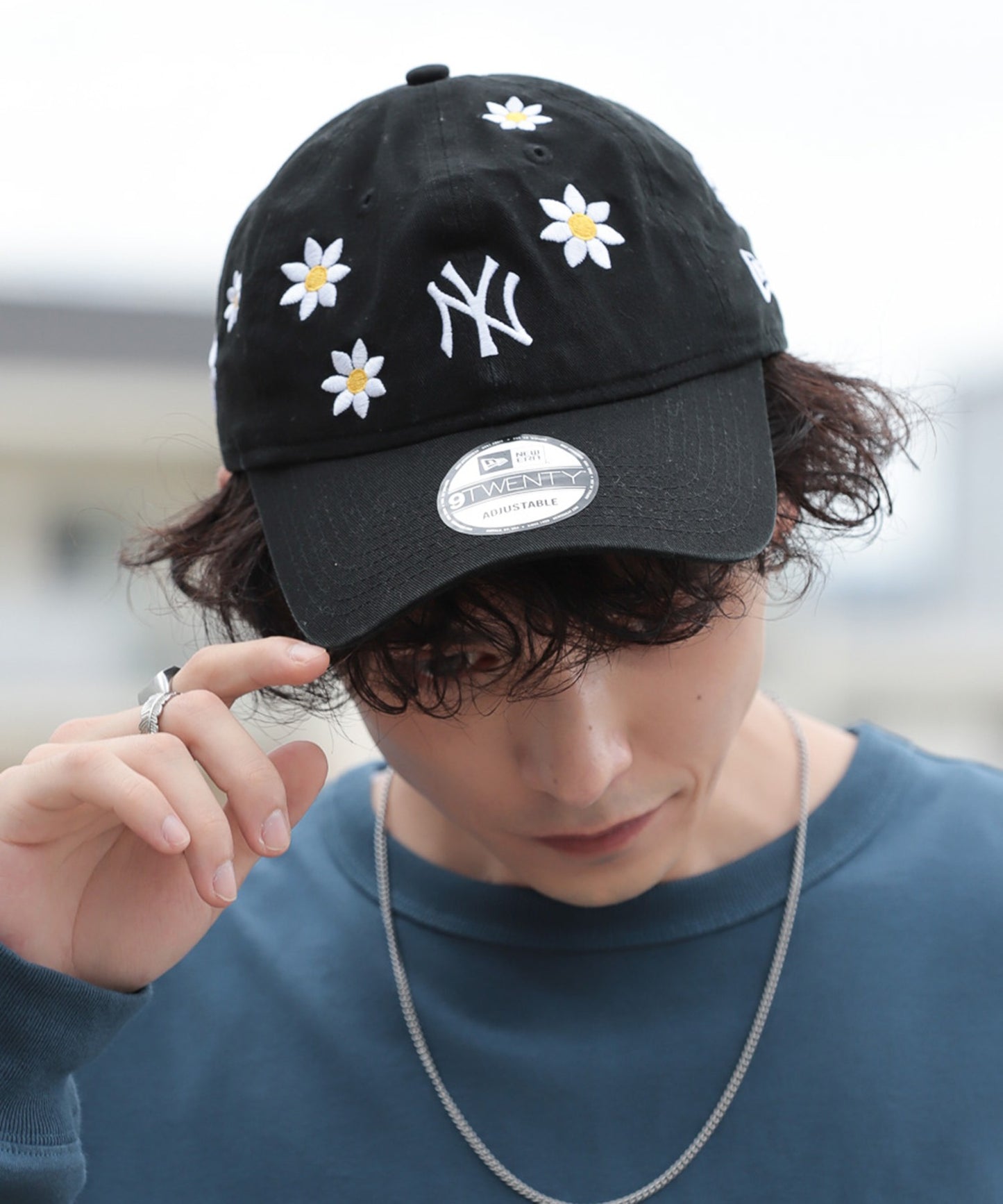 New era 花花刺繡logo cap