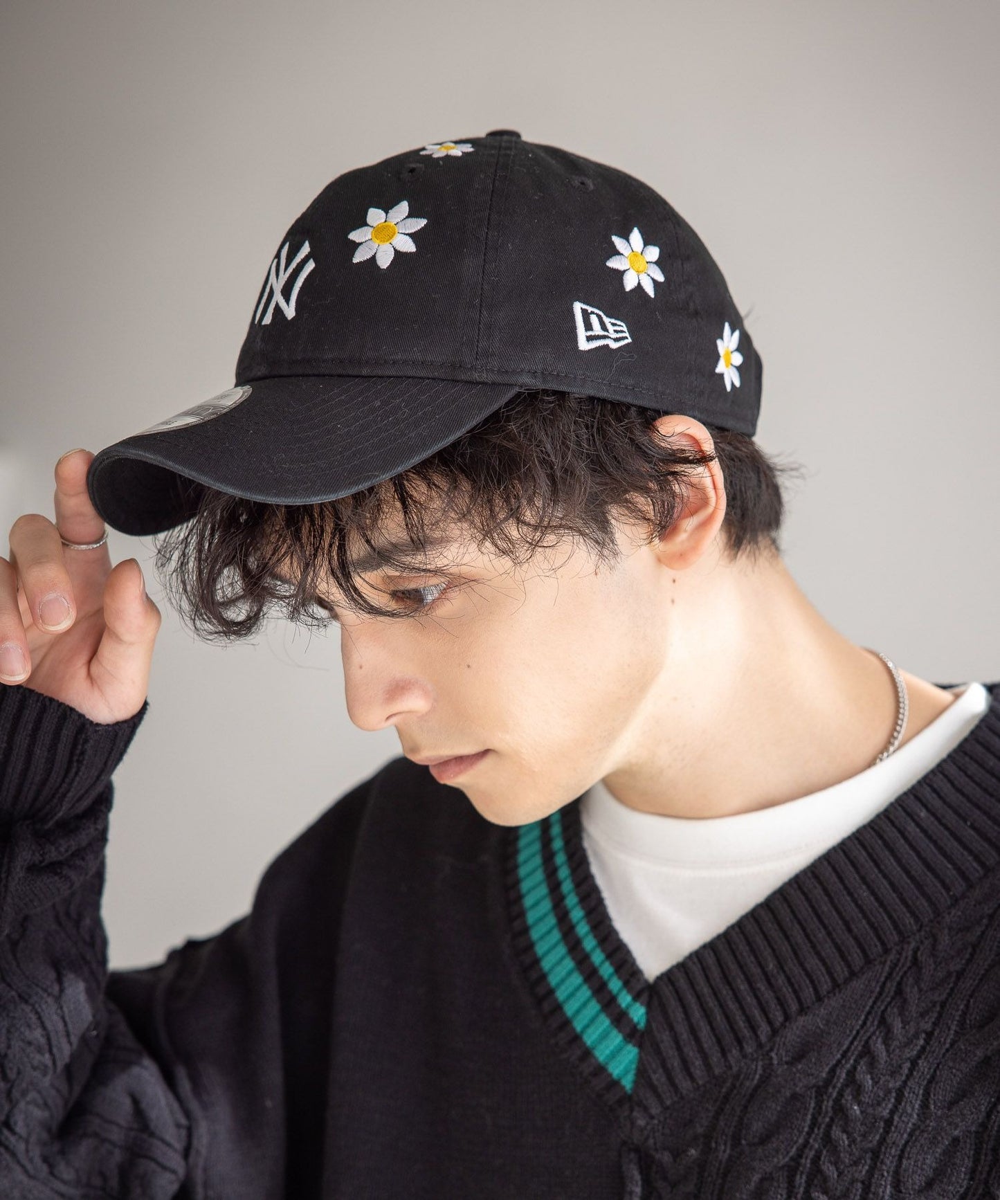 New era 花花刺繡logo cap