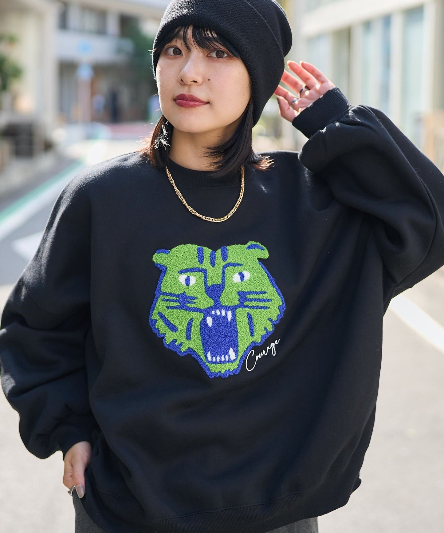 老虎毛毛刺繡sweatshirt