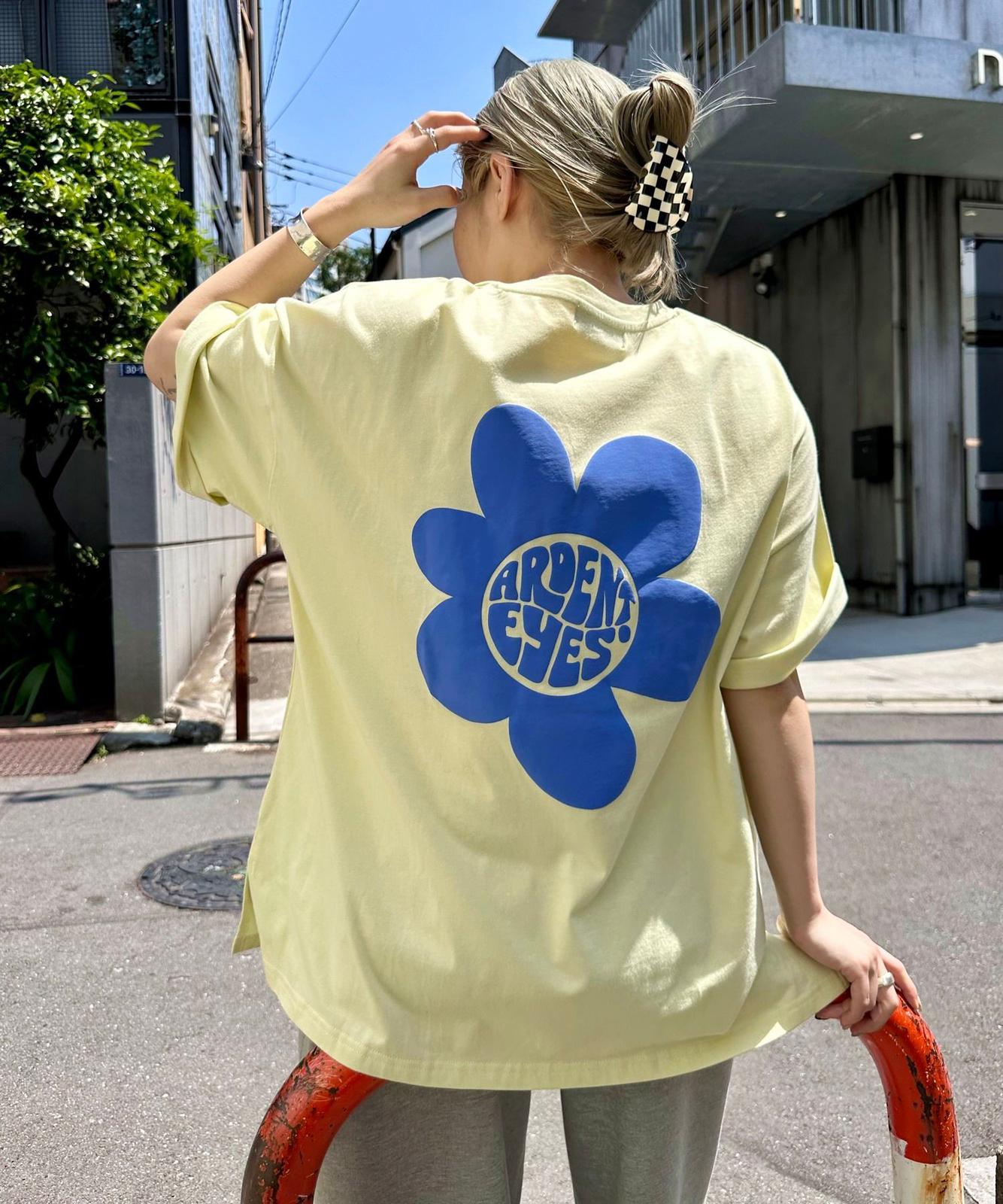 Flower tee