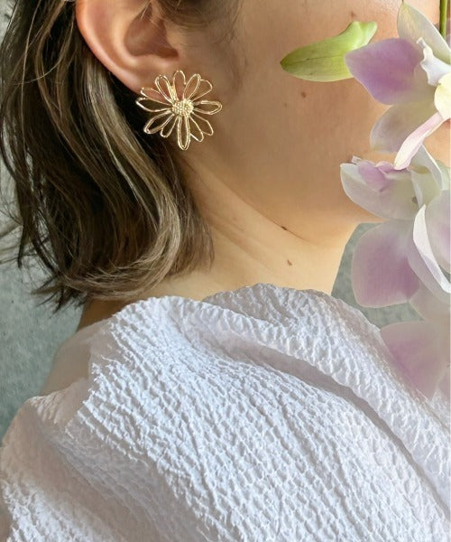 Daisy earring