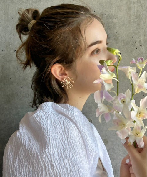 Daisy earring